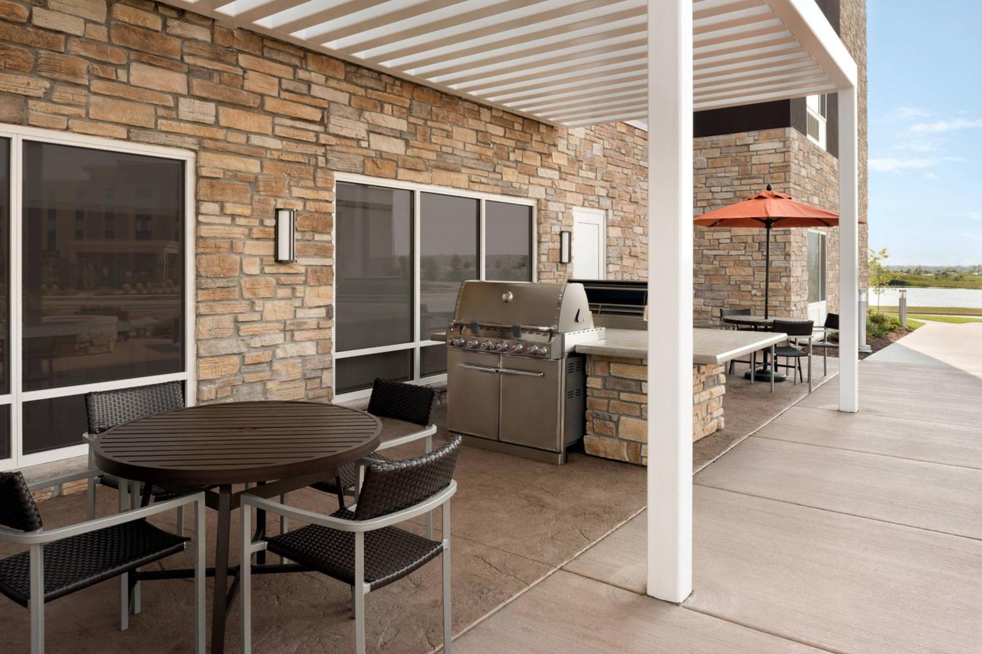 Towneplace Suites By Marriott Joliet Minooka Exterior photo